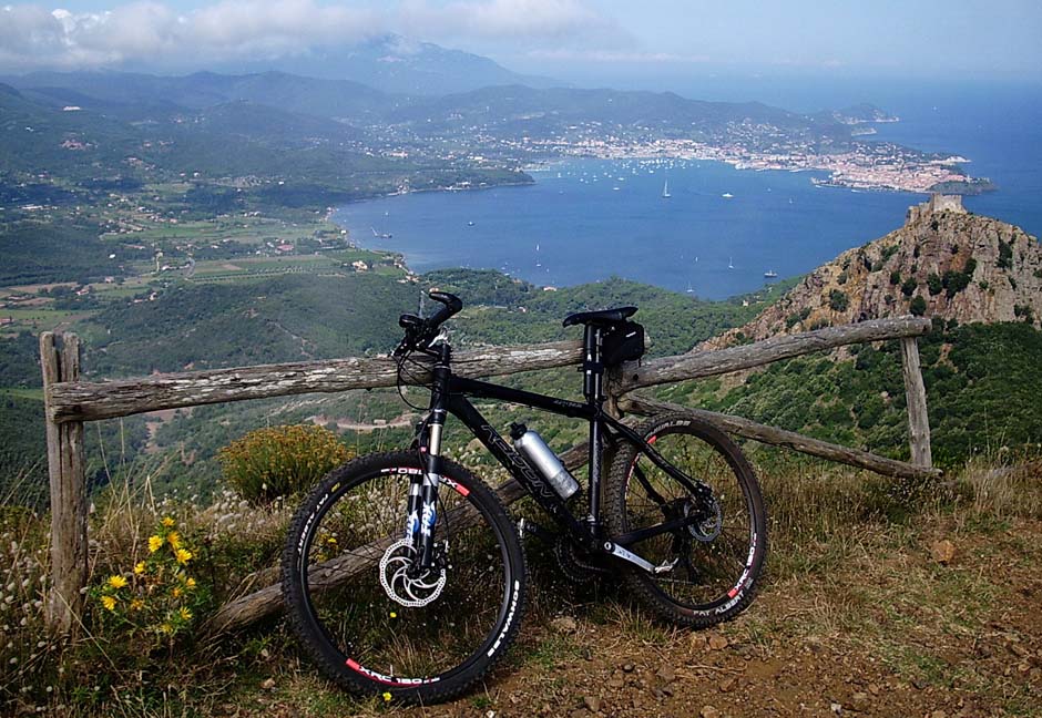 Tourist excursion by Mountain Bike